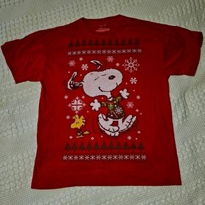 Peanute shirt sz Large - Snoopy & Woodstock Christmas 🎄